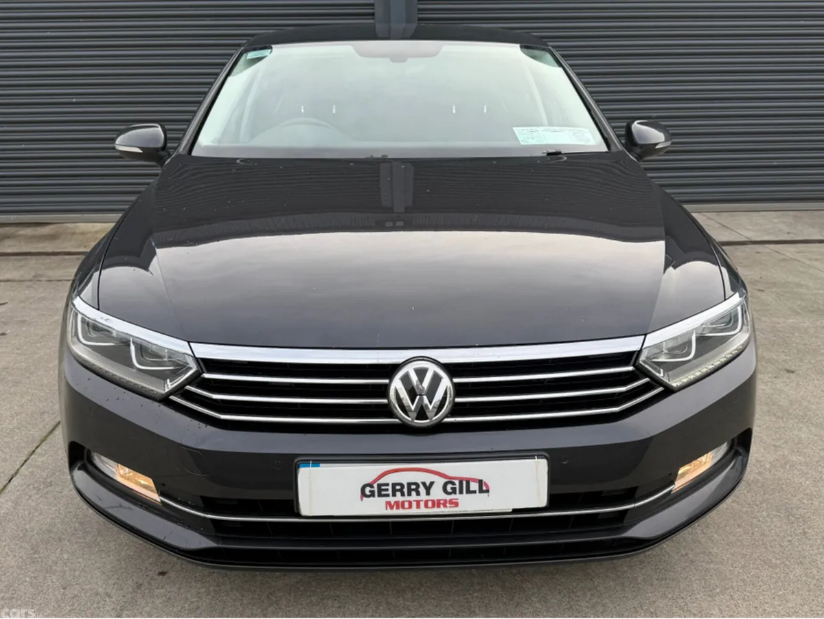 Volkswagen Passat Saloon, Diesel, 2018, Grey