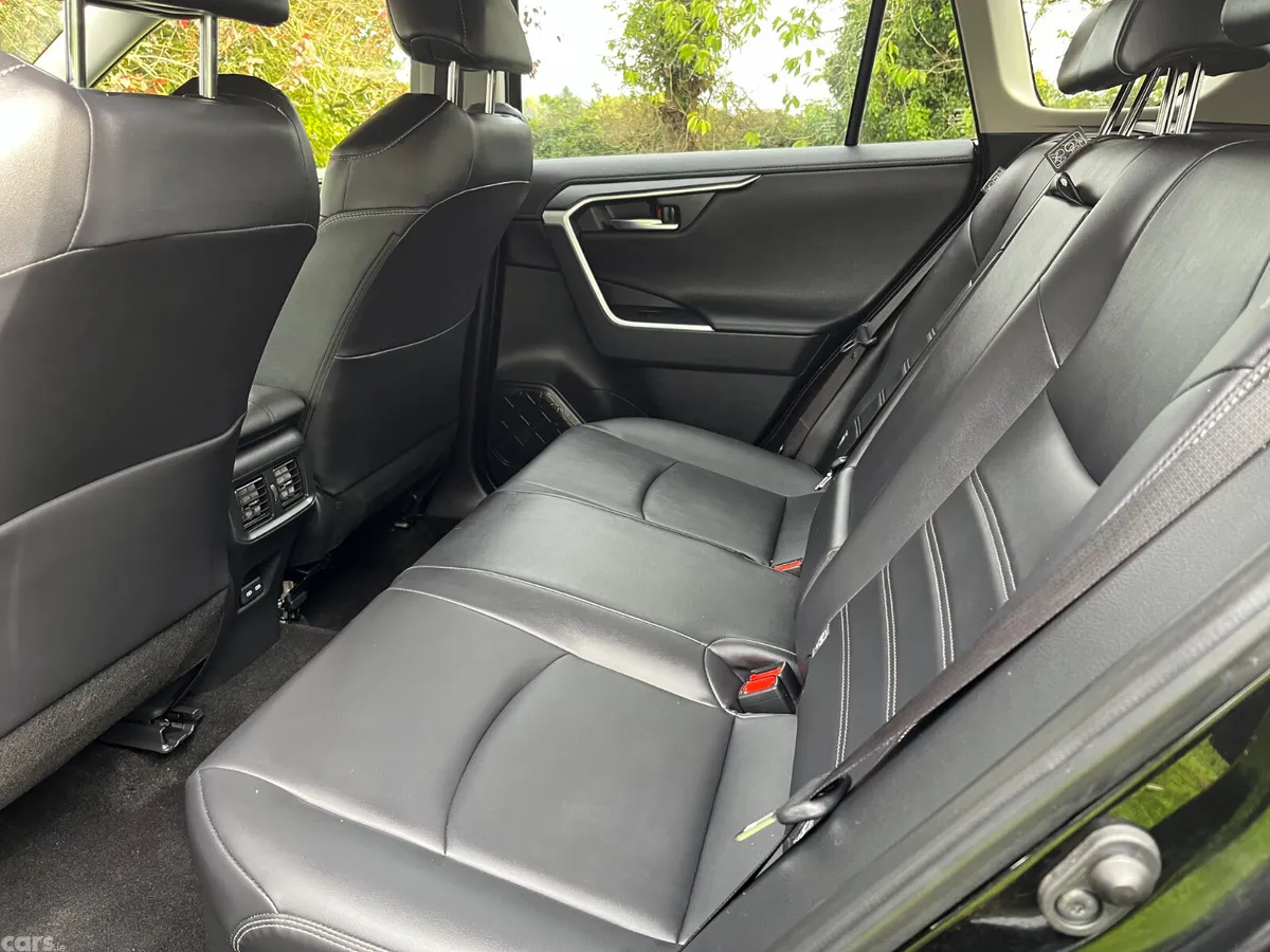 Toyota RAV4 SUV, Petrol Hybrid, 2024, Black
