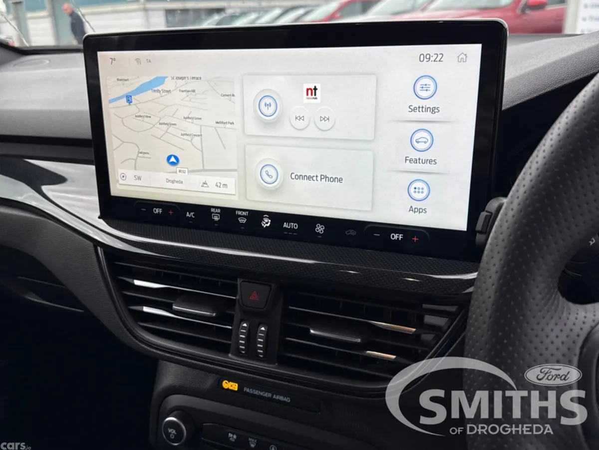 Ford Focus Hatchback, Petrol Hybrid, 2023, White