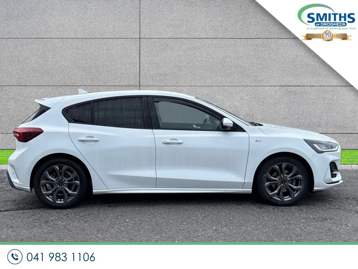 Ford Focus Hatchback, Petrol Hybrid, 2023, White