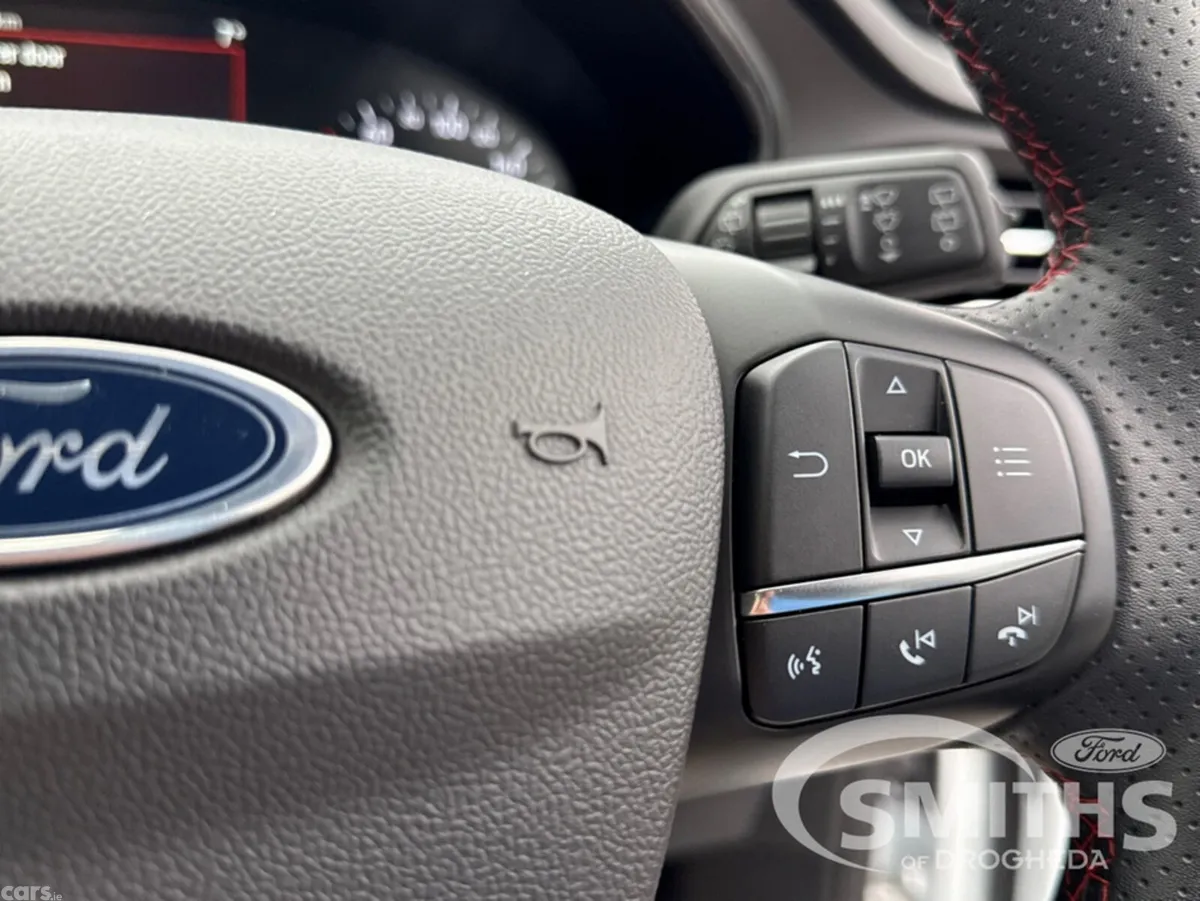 Ford Focus Hatchback, Petrol Hybrid, 2023, White