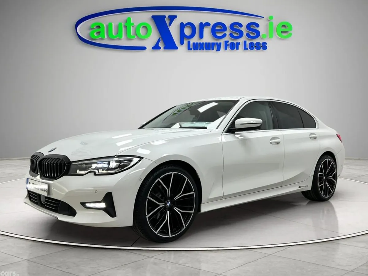 BMW 3-Series Saloon, Diesel, 2019, White
