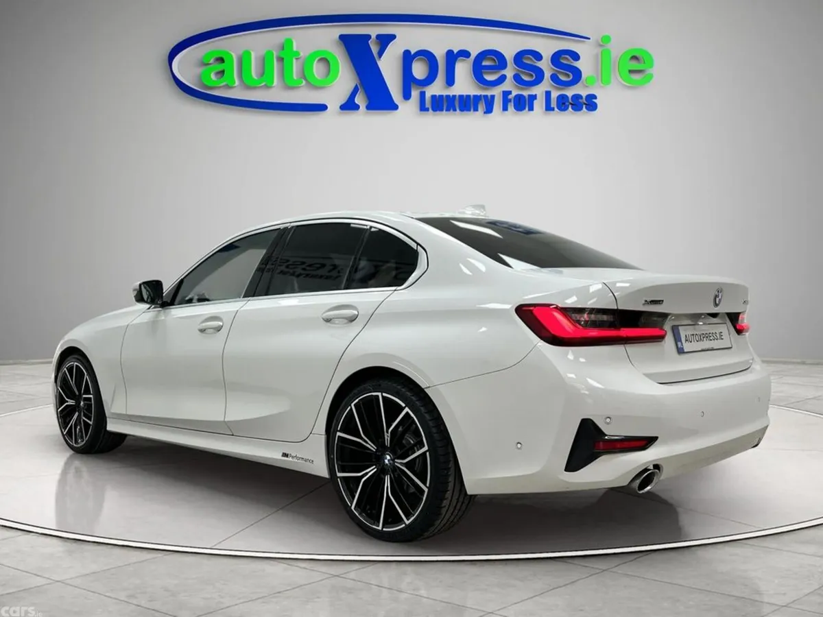 BMW 3-Series Saloon, Diesel, 2019, White