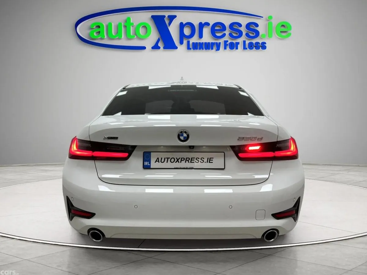 BMW 3-Series Saloon, Diesel, 2019, White