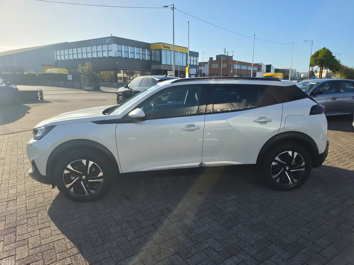 Peugeot 2008 MPV, Electric, 2021, White