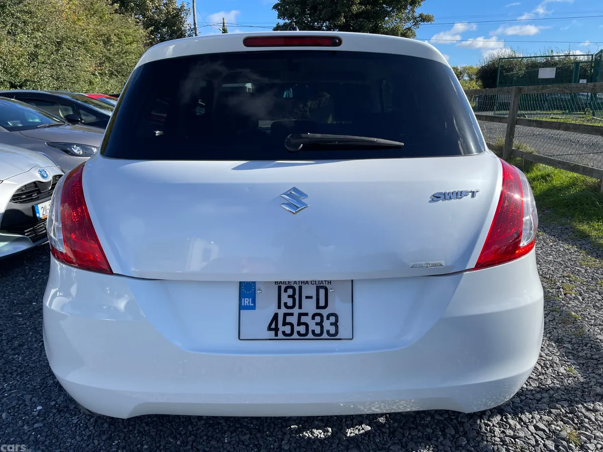 Suzuki Swift Hatchback, Petrol, 2013, White