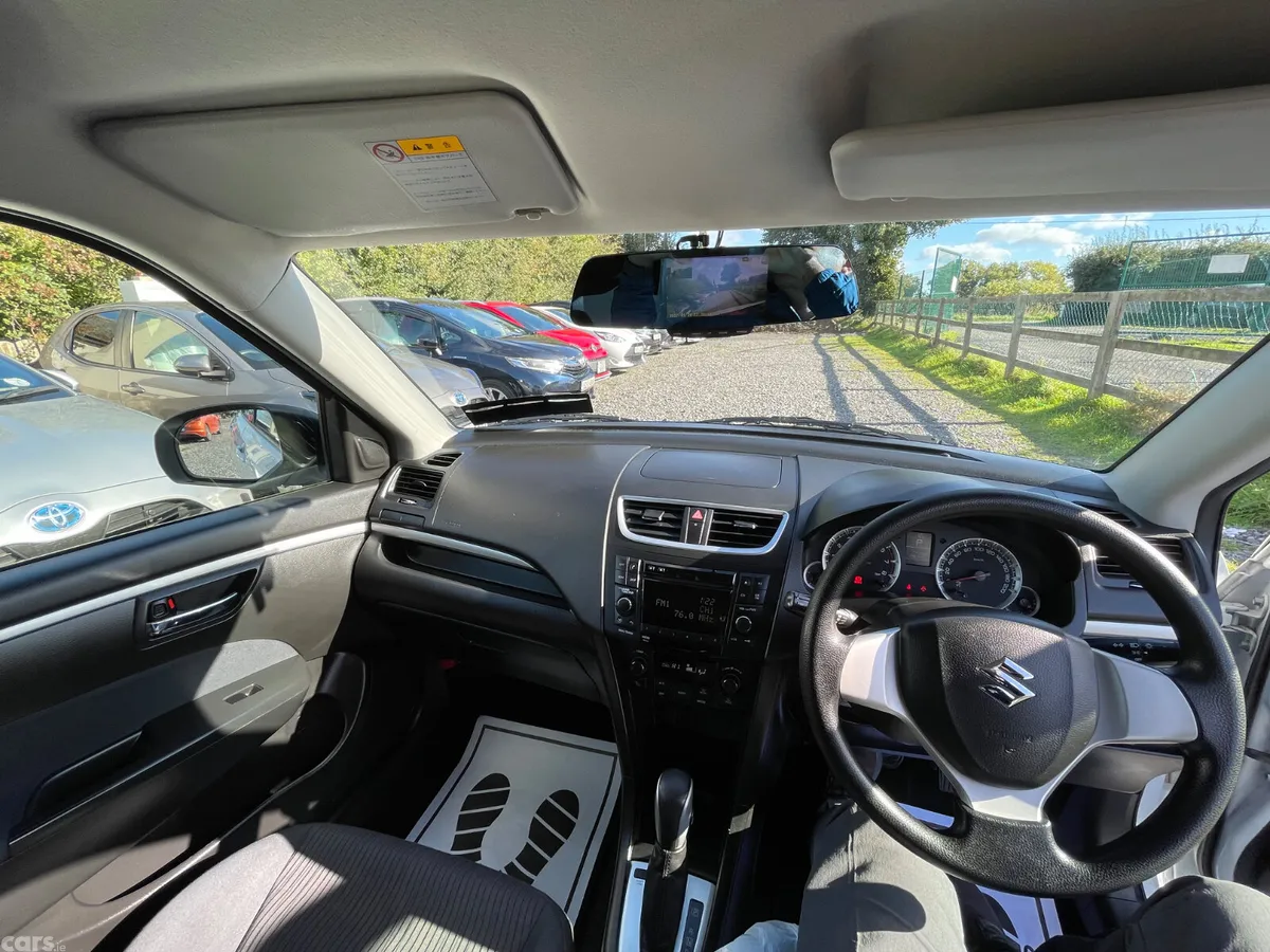 Suzuki Swift Hatchback, Petrol, 2013, White