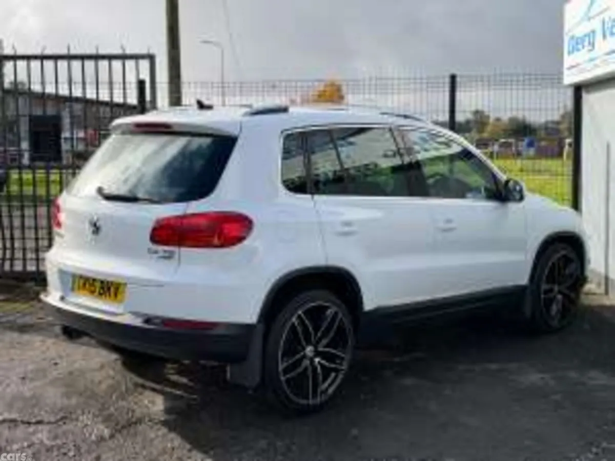 Volkswagen Tiguan SUV, Diesel, 2015, White