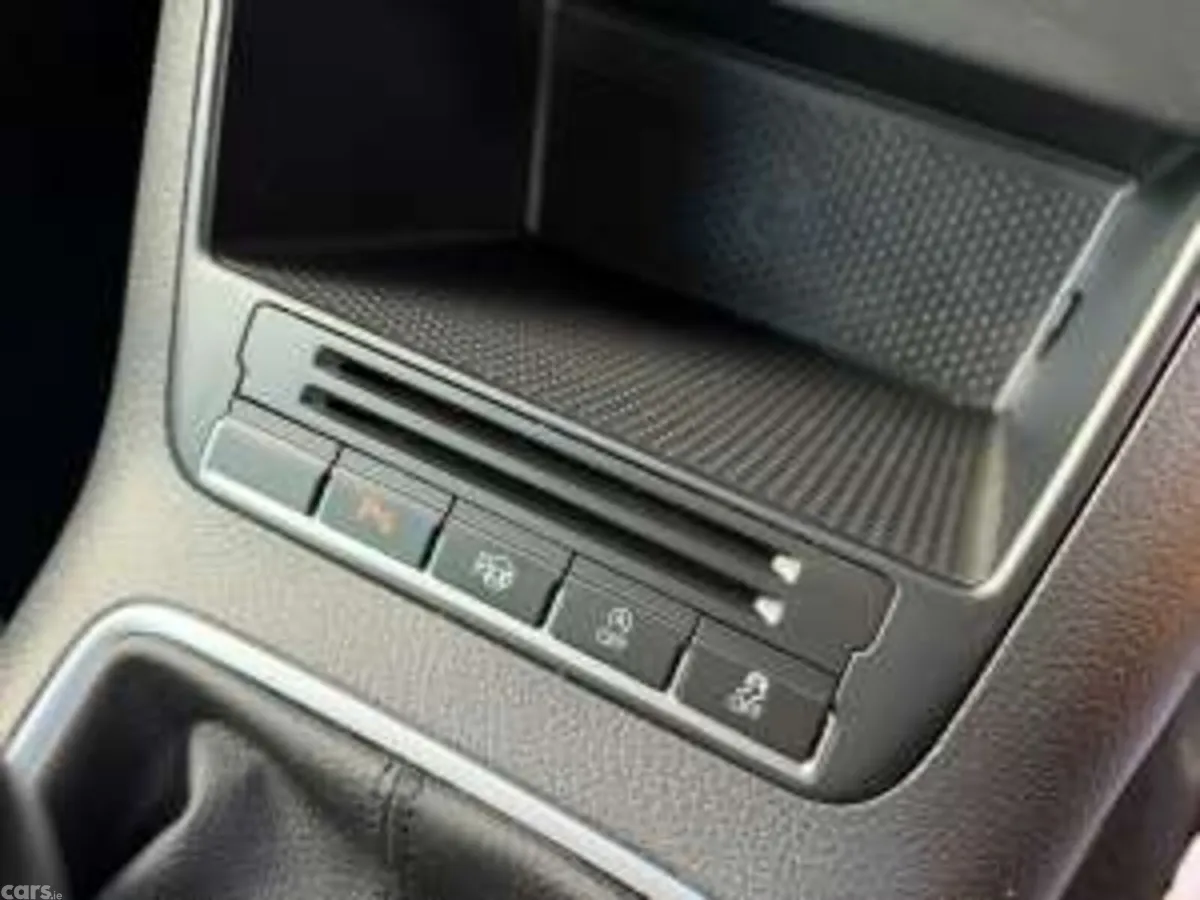 Volkswagen Tiguan SUV, Diesel, 2015, White