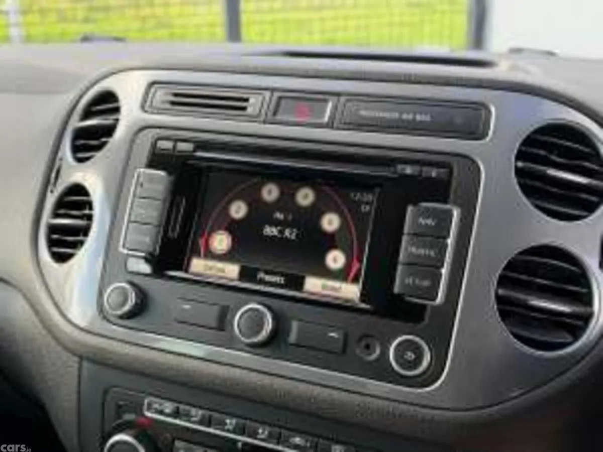 Volkswagen Tiguan SUV, Diesel, 2015, White