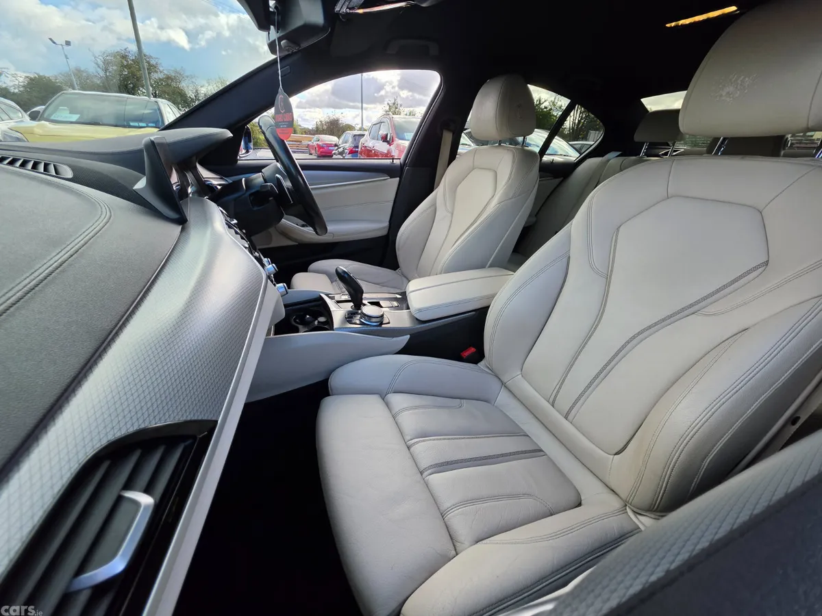 BMW 5-Series Saloon, Petrol Plug-in Hybrid, 2018, Black