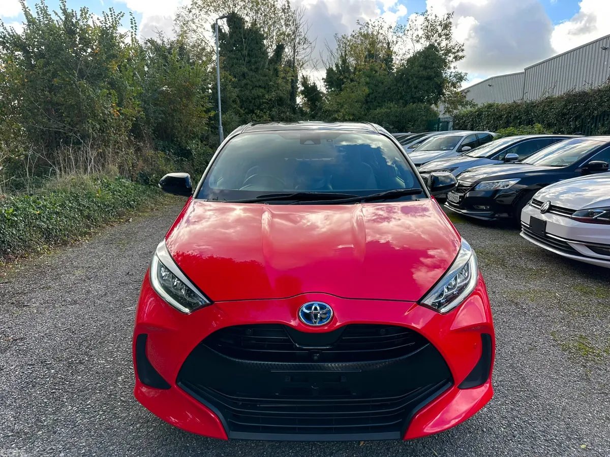 Toyota Yaris Hatchback, Petrol Hybrid, 2021, Red