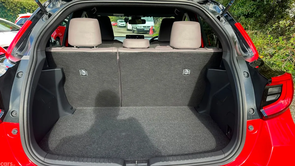 Toyota Yaris Hatchback, Petrol Hybrid, 2021, Red