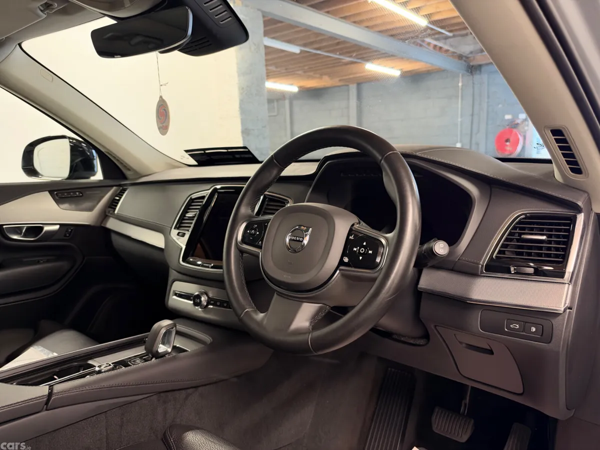Volvo XC90 SUV, Petrol Hybrid, 2023, Grey