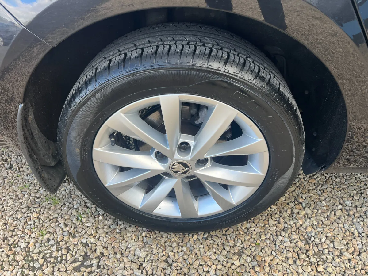 Skoda Octavia Saloon, Petrol, 2019, Black