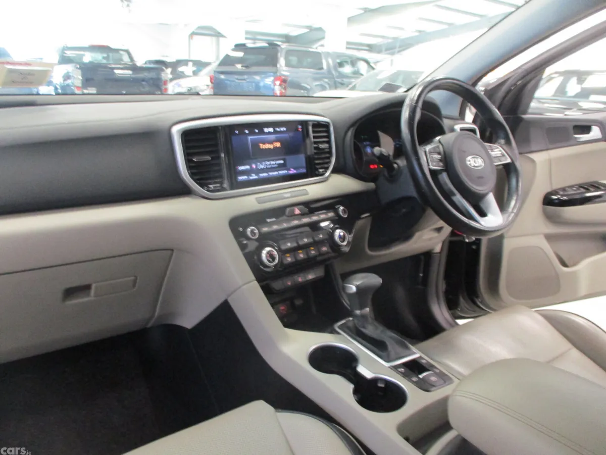 Kia Sportage SUV, Diesel Hybrid, 2021, Black