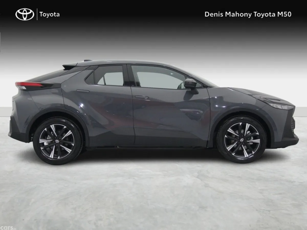Toyota C-HR SUV, Petrol Hybrid, 2027, 