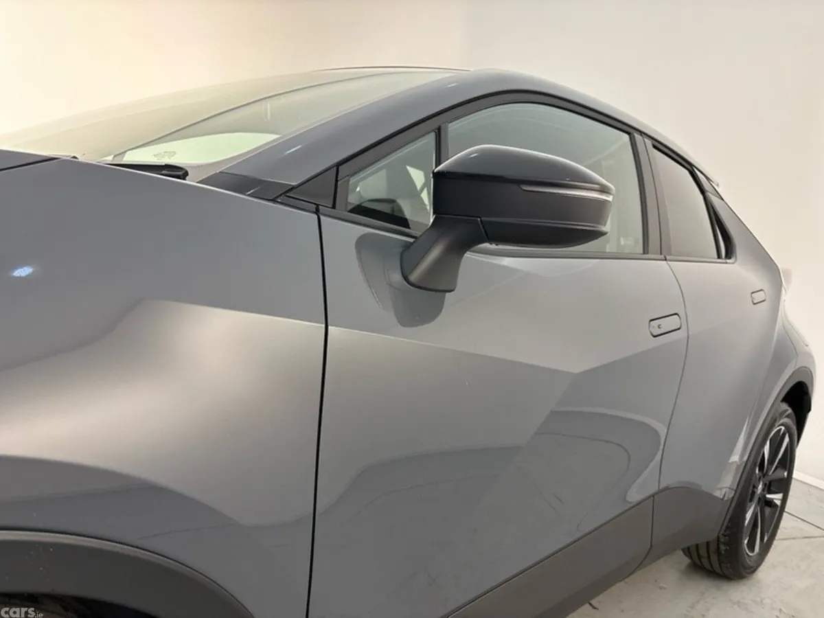 Toyota C-HR SUV, Petrol Hybrid, 2027, 