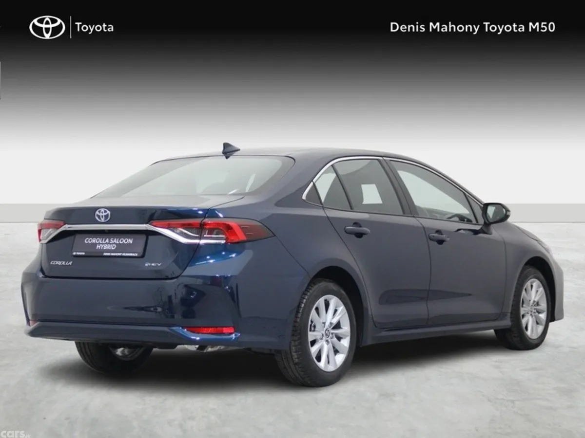 Toyota Corolla Saloon, 2027, 
