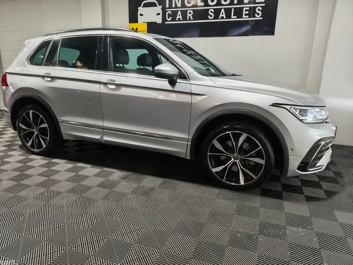 Volkswagen Tiguan SUV, Petrol Hybrid, 2023, Silver