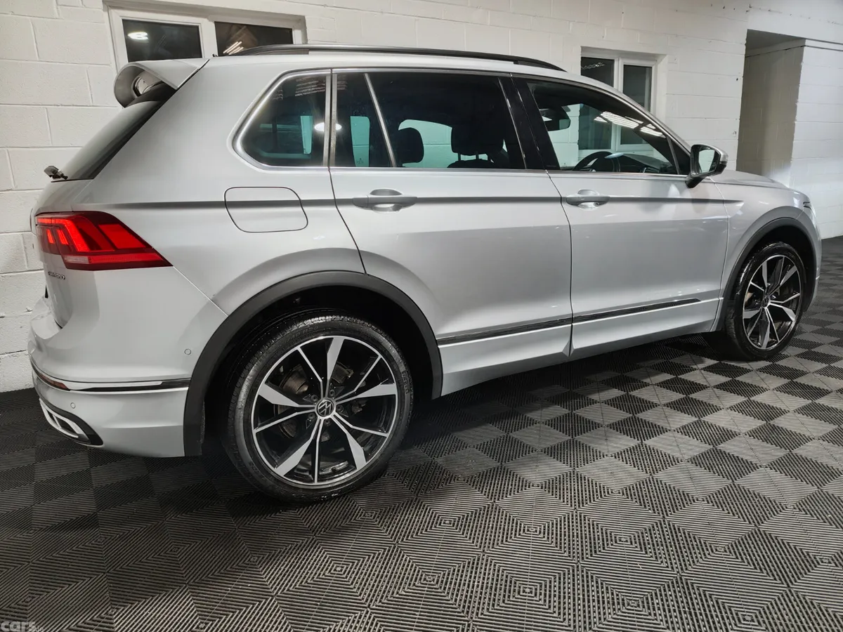 Volkswagen Tiguan SUV, Petrol Hybrid, 2023, Silver