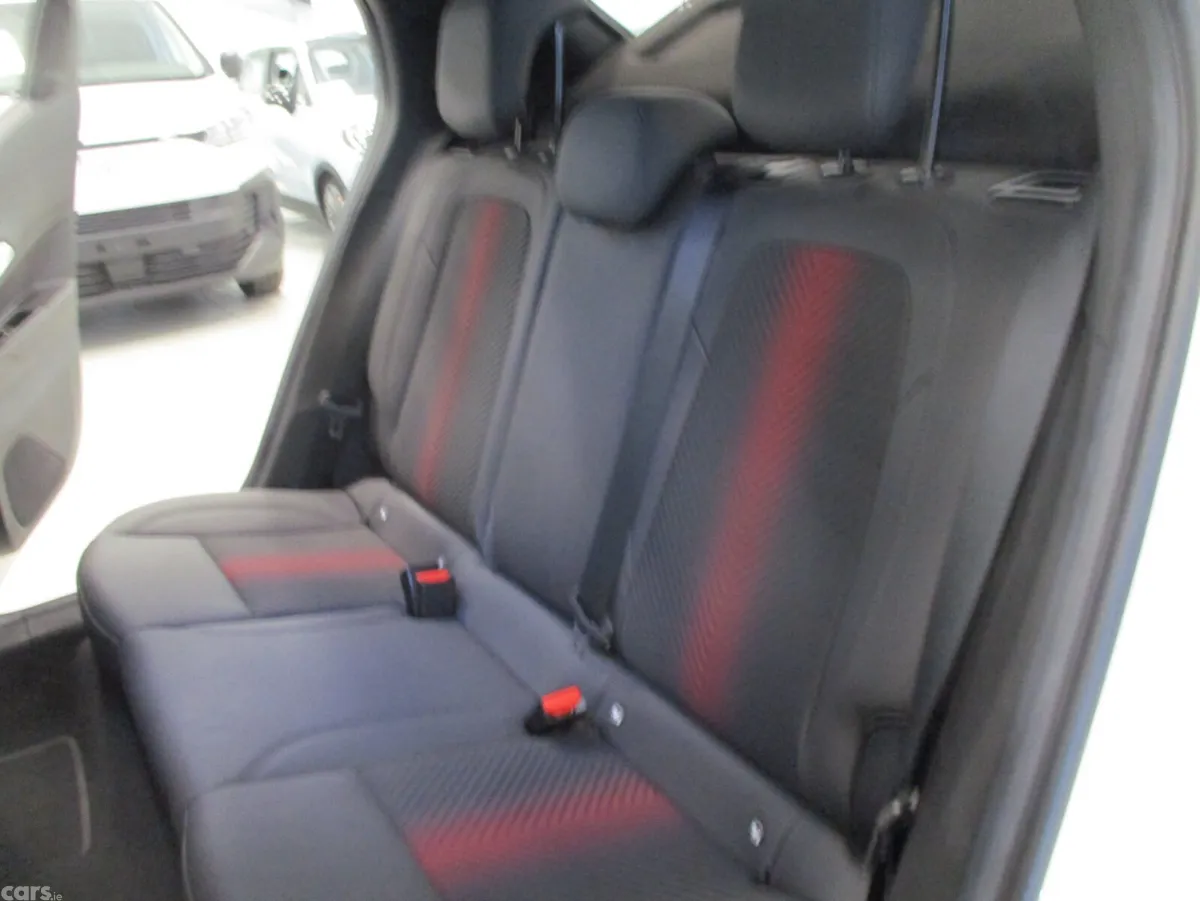 Alfa Romeo Junior SUV, Electric, 2025, White