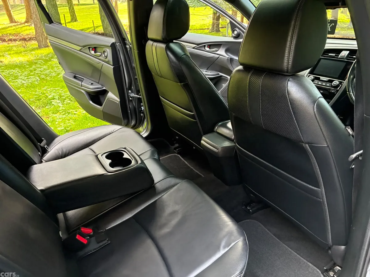 Honda Civic Hatchback, Diesel, 2018, Grey
