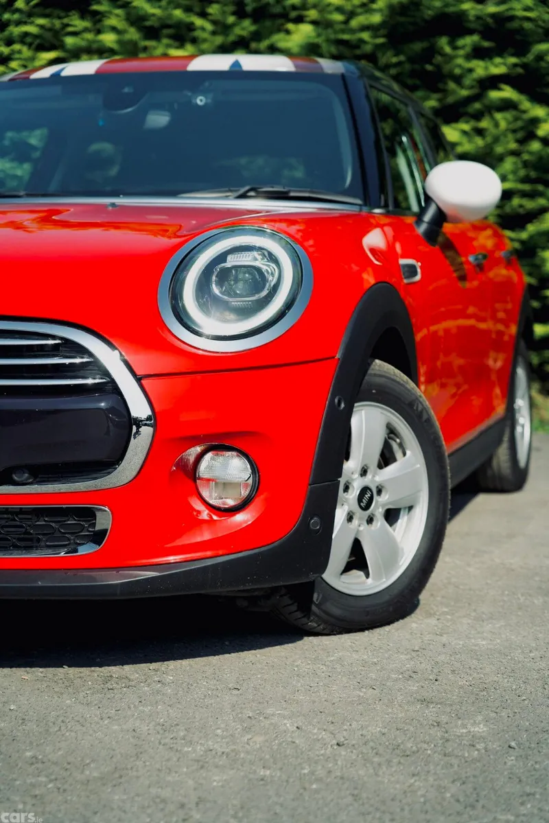 Mini Cooper Hatchback, Diesel, 2018, Red