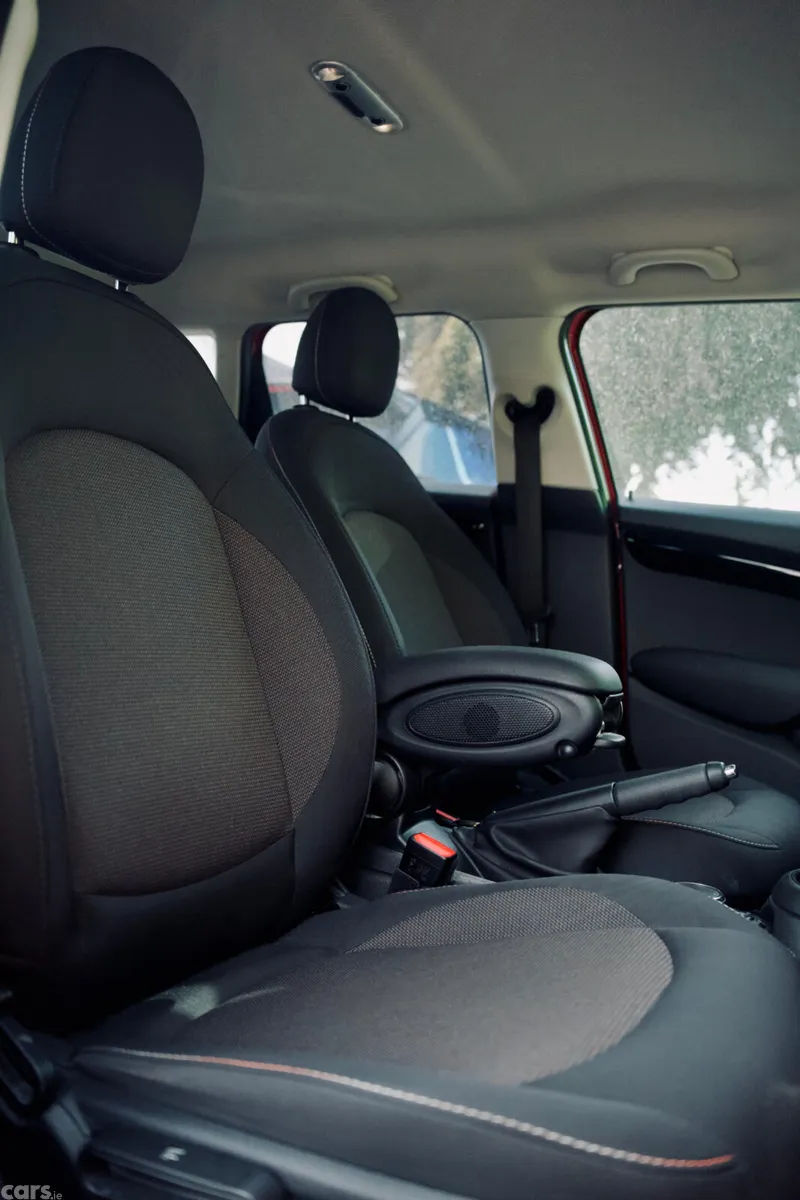 Mini Cooper Hatchback, Diesel, 2018, Red