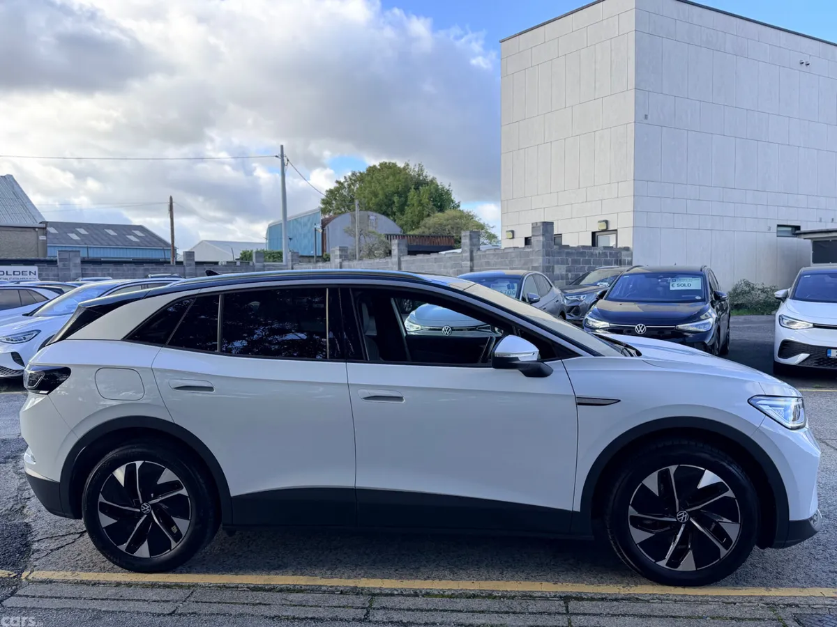 Volkswagen ID.4 Estate, Electric, 2023, White