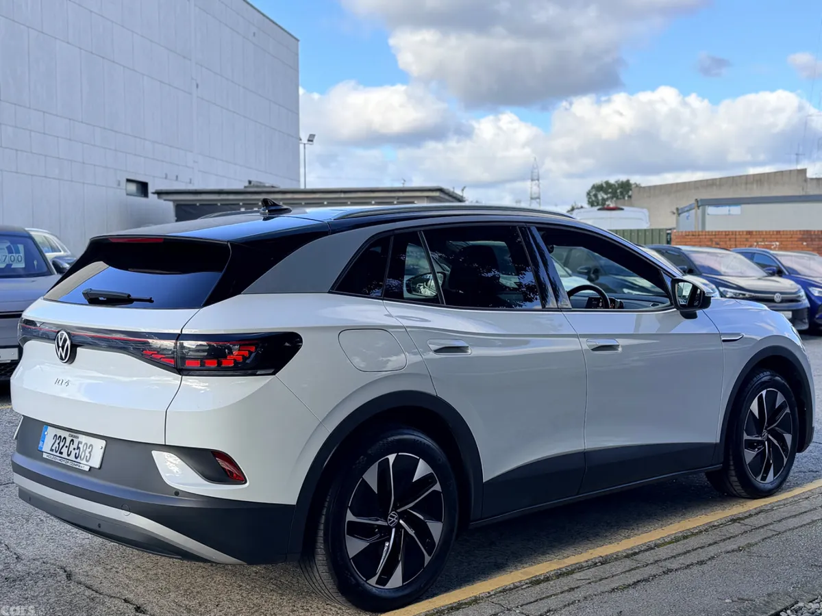 Volkswagen ID.4 Estate, Electric, 2023, White