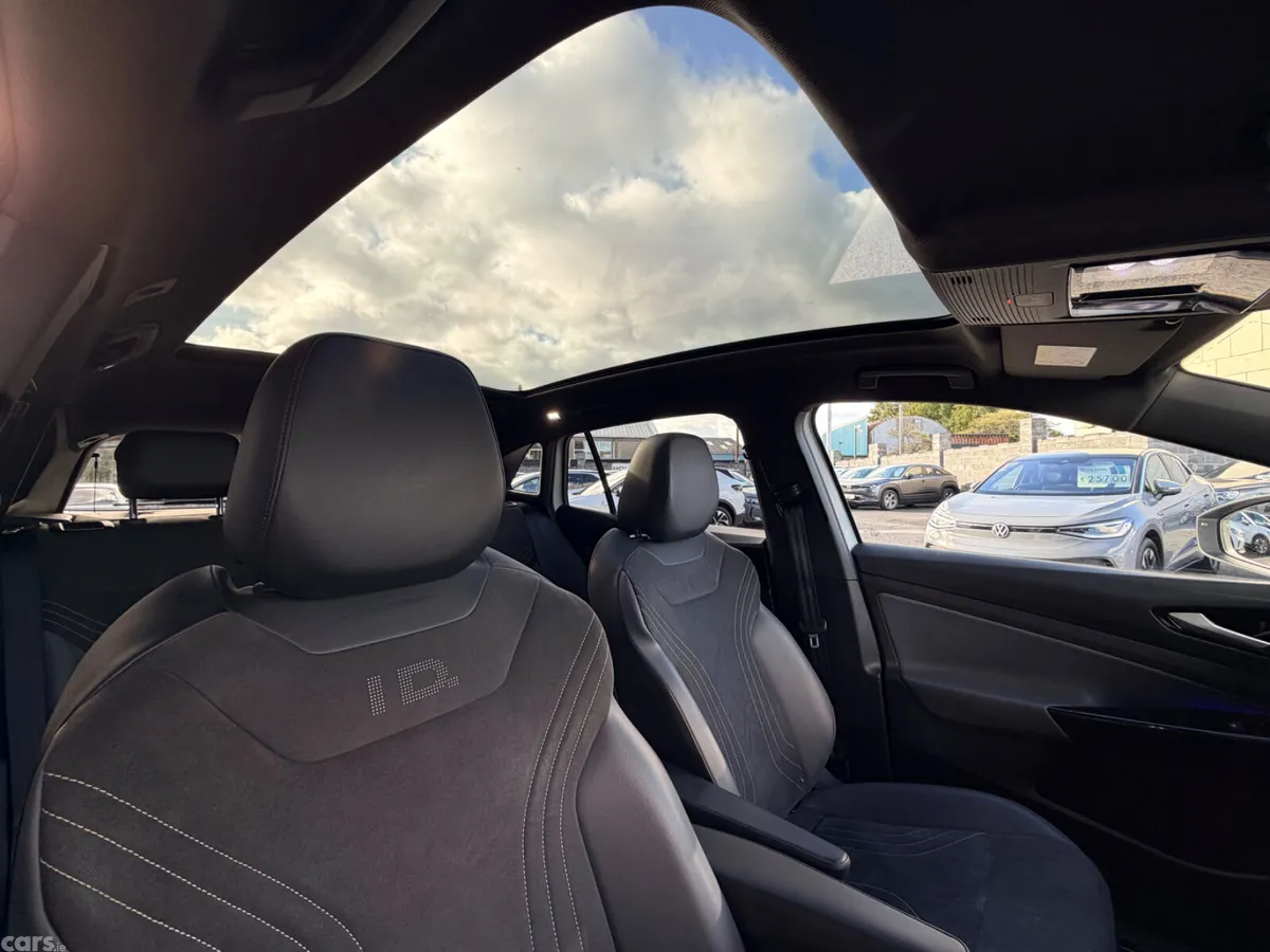 Volkswagen ID.4 Estate, Electric, 2023, White