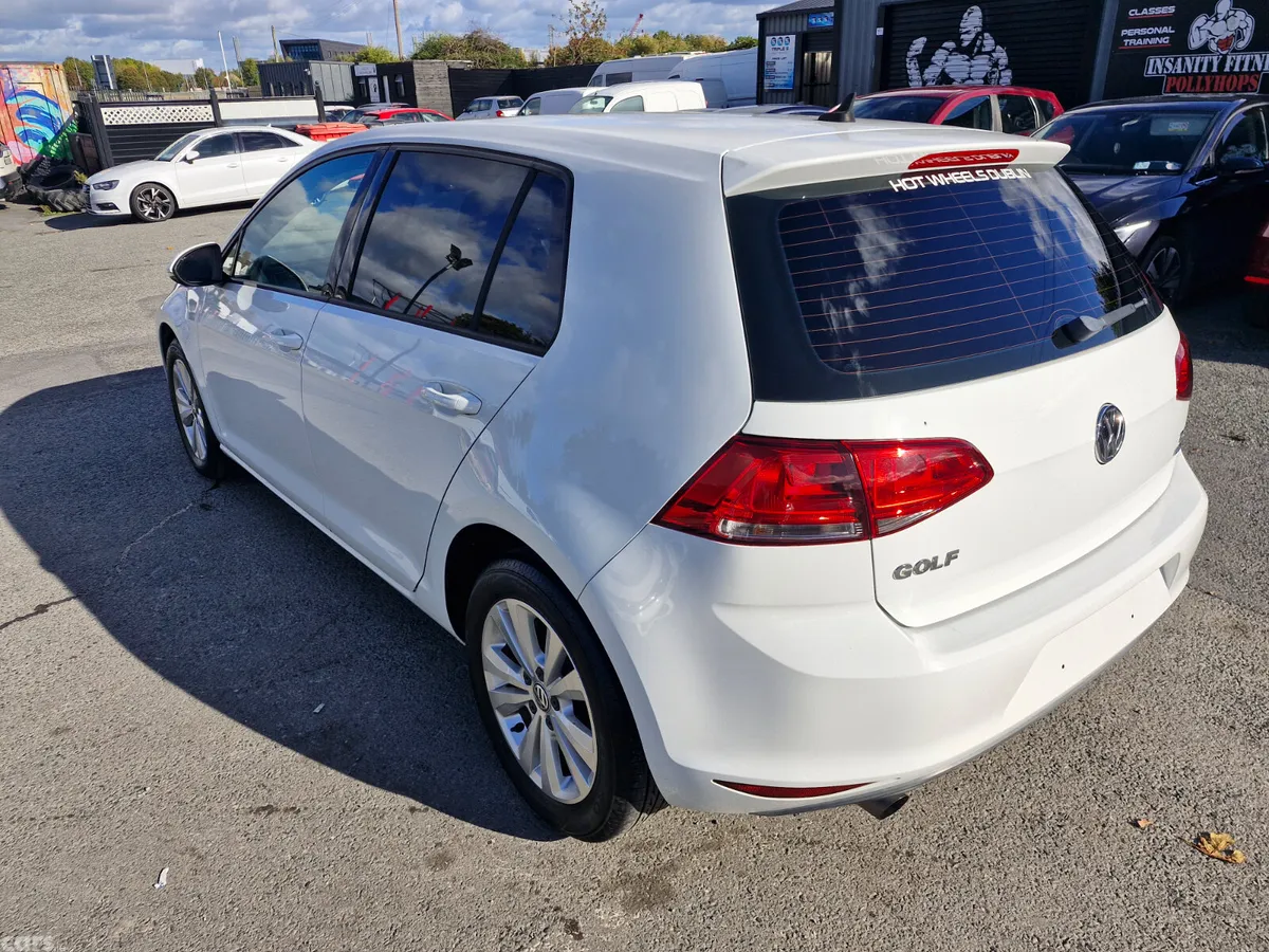 Volkswagen Golf Hatchback, Petrol, 2014, White