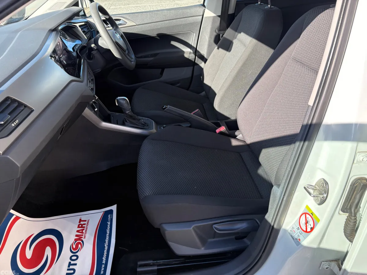 Volkswagen Polo Hatchback, Petrol, 2018, White