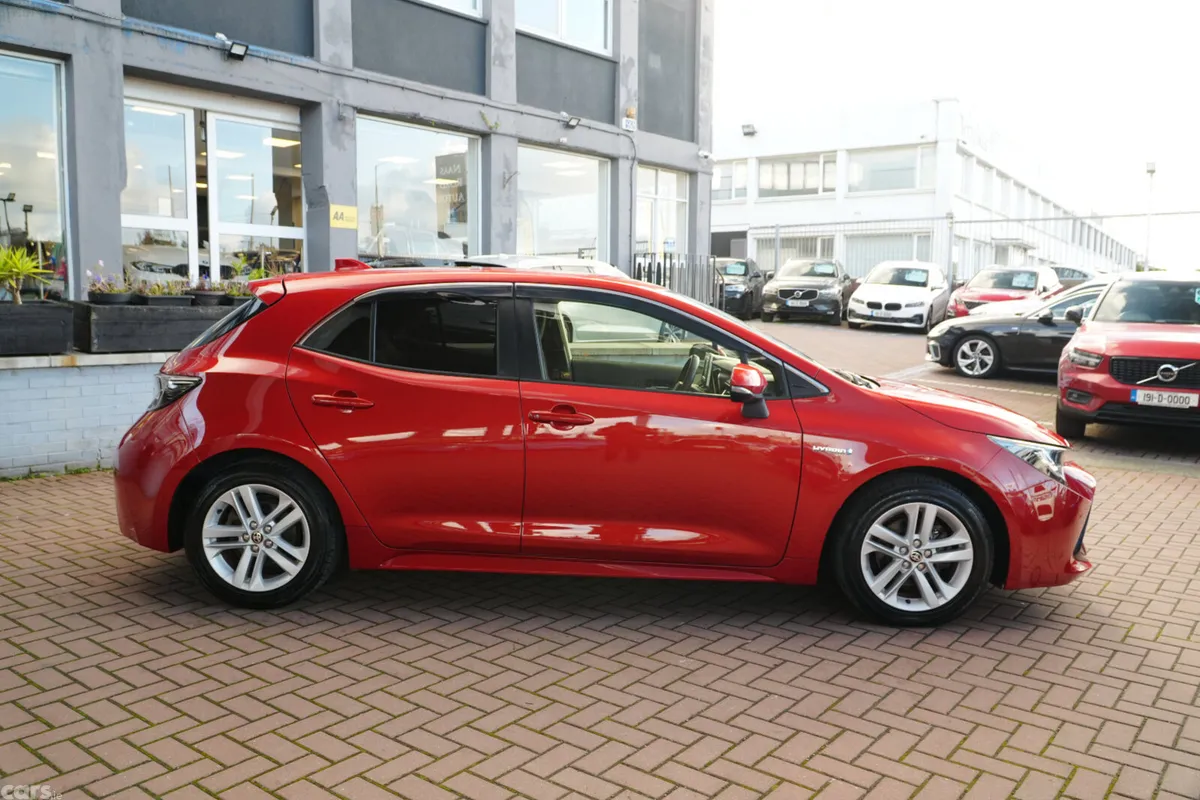 Toyota Corolla Hatchback, Petrol Hybrid, 2019, Red
