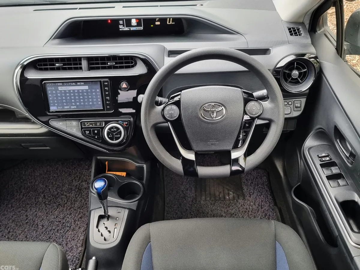 Toyota Aqua Hatchback, Petrol Hybrid, 2018, Black