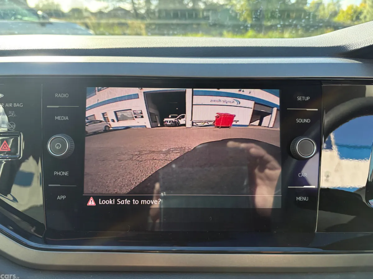 Volkswagen Polo Hatchback, Petrol, 2018, White