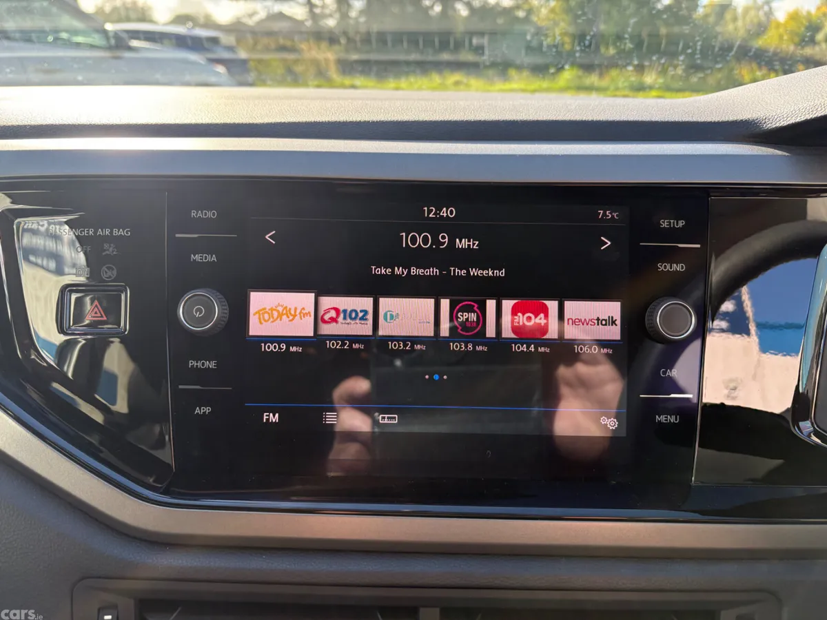 Volkswagen Polo Hatchback, Petrol, 2018, White