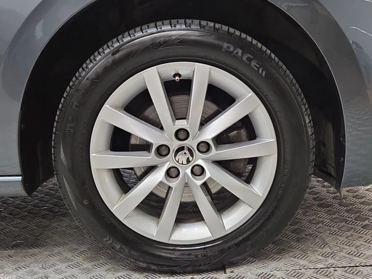 Skoda Scala Hatchback, Petrol, 2019, Grey