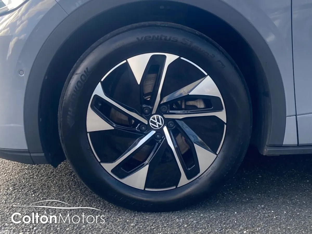 Volkswagen ID.5 Saloon, Electric, 2023, Grey