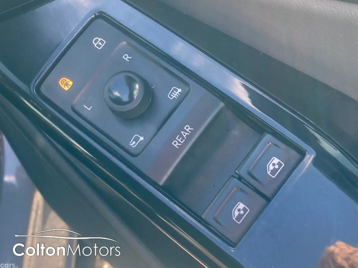 Volkswagen ID.5 Saloon, Electric, 2023, Grey