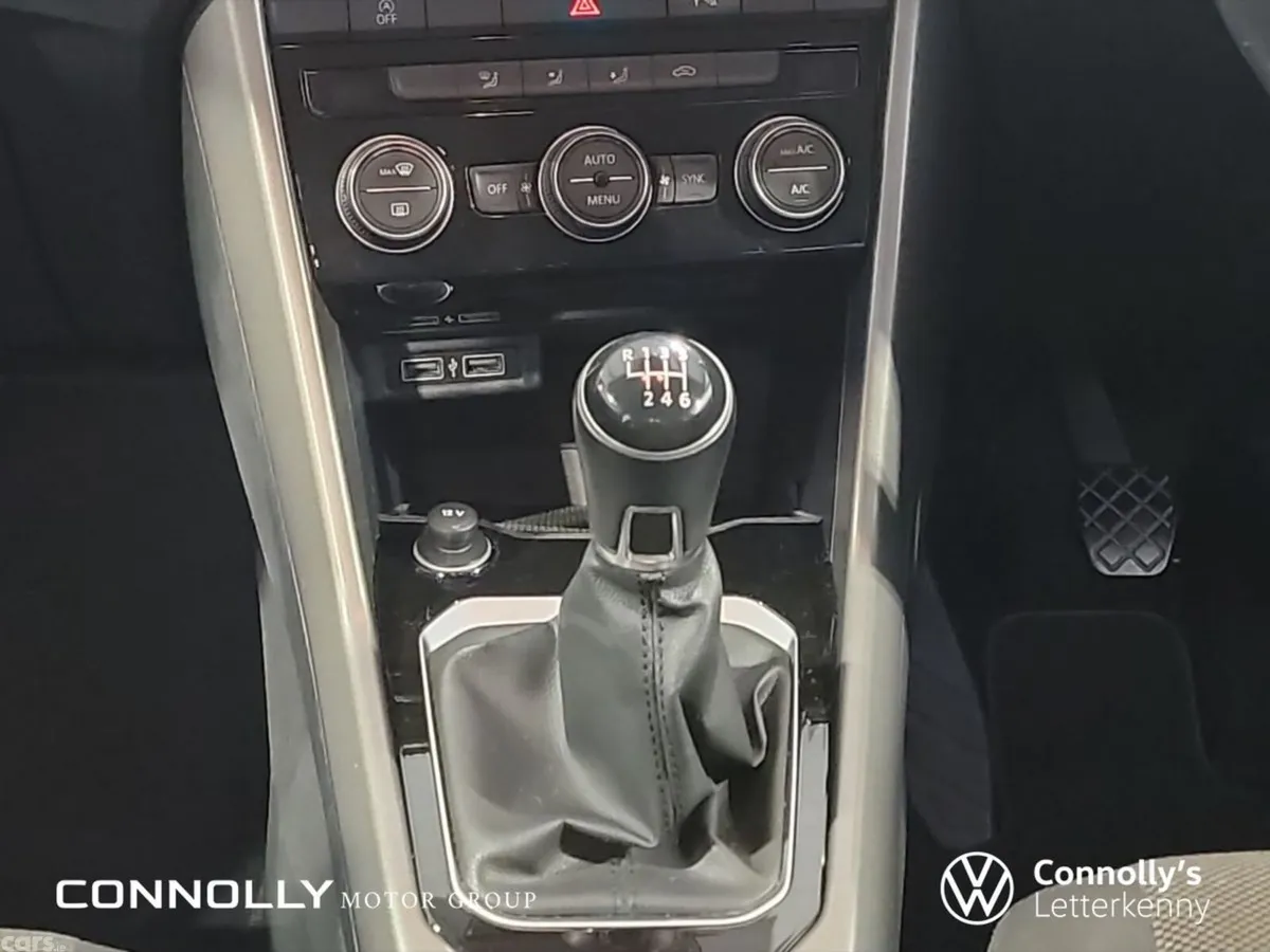 Volkswagen T-Roc SUV, Petrol, 2020, White