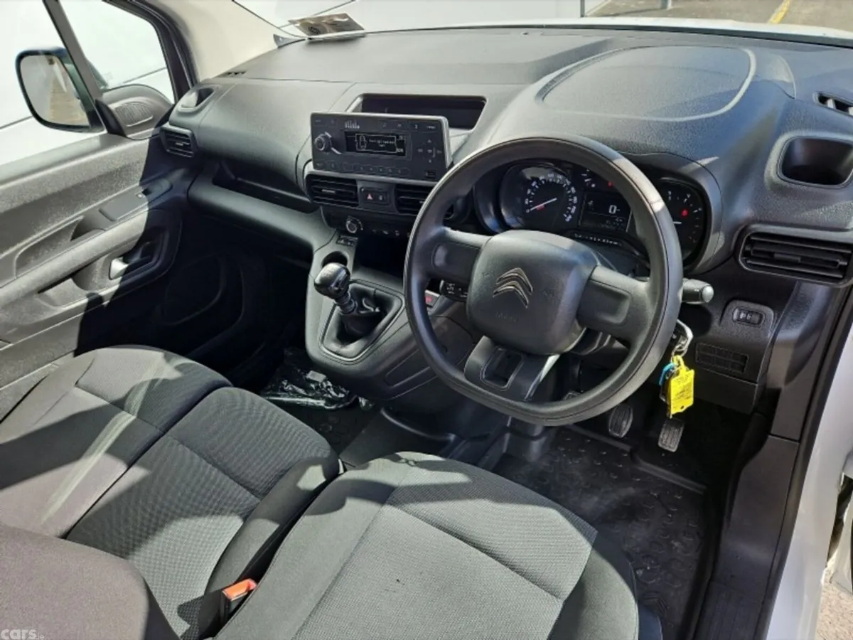 Citroen Berlingo MPV, Diesel, 2022, White
