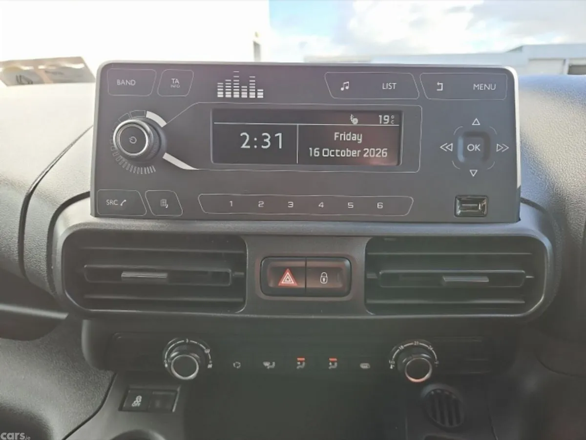 Citroen Berlingo MPV, Diesel, 2022, White