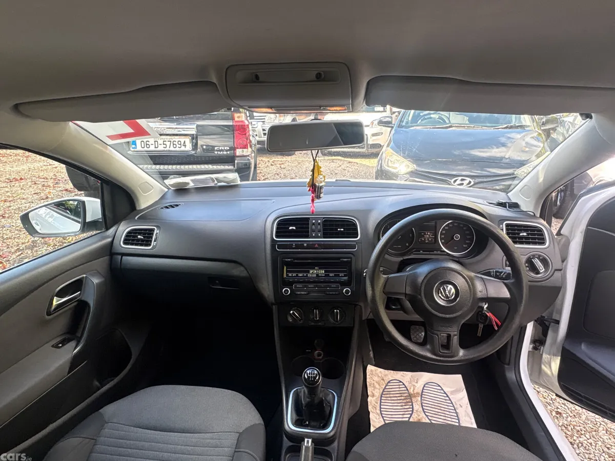 Volkswagen Polo Hatchback, Diesel, 2013, White