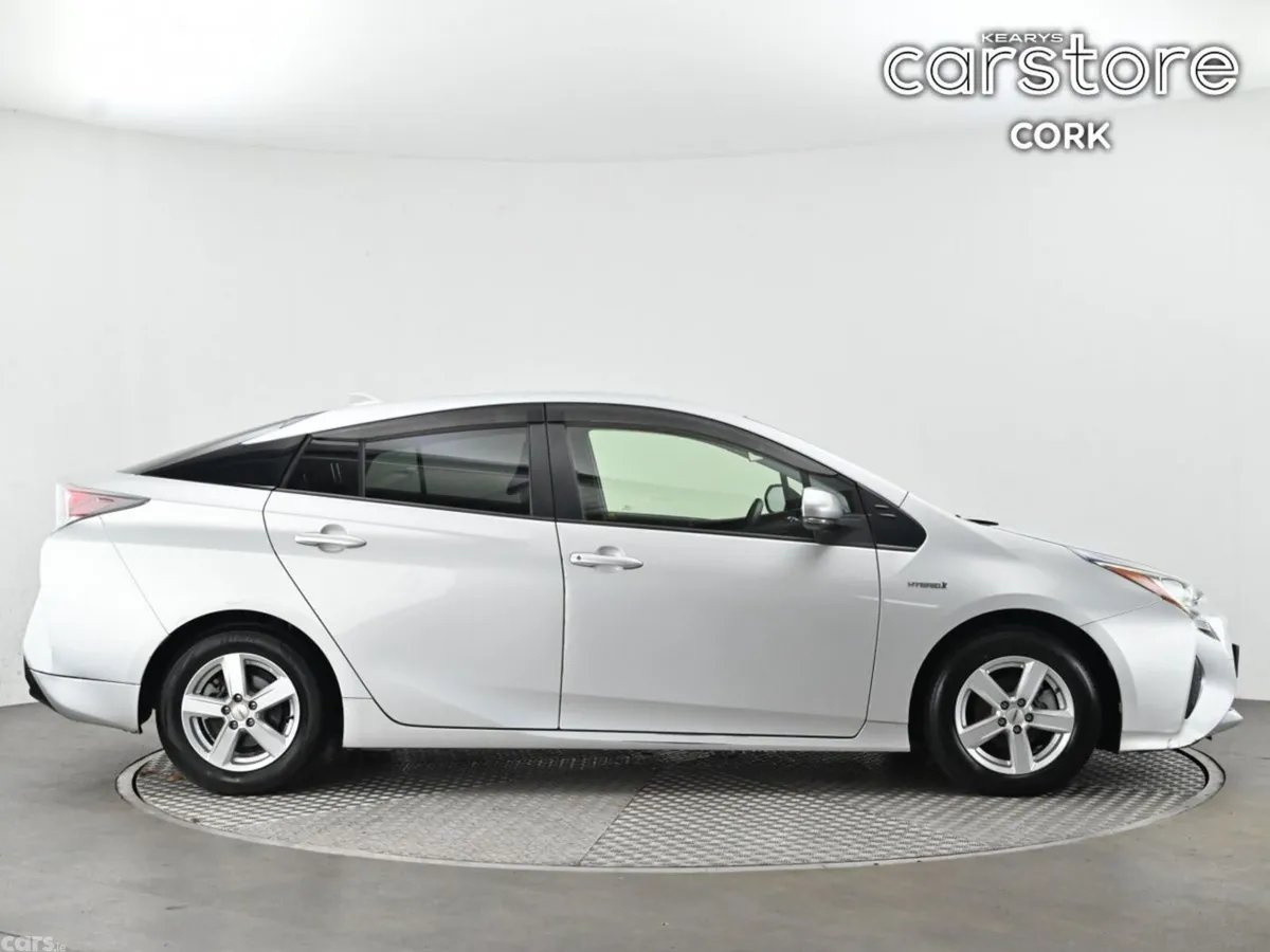Toyota Prius Hatchback, Petrol Hybrid, 2017, Silver