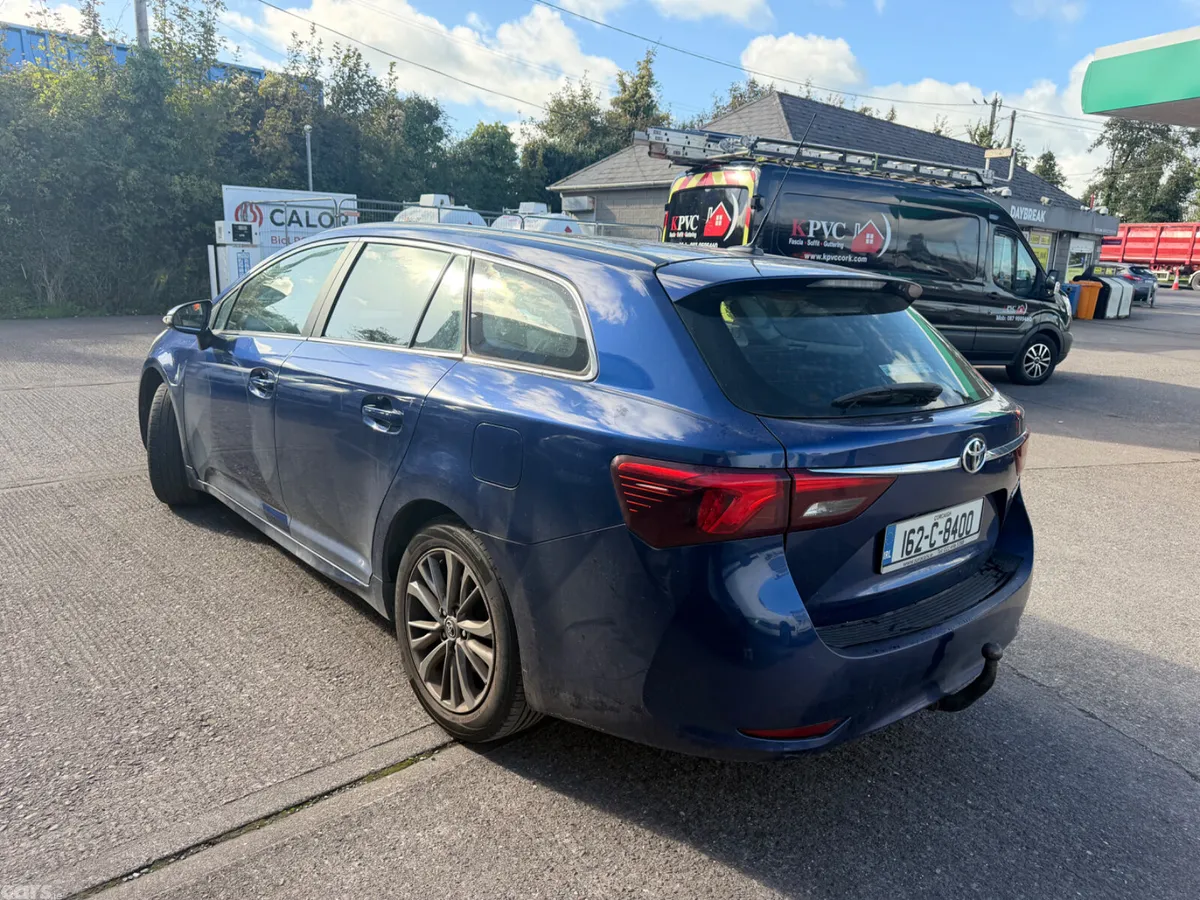 Toyota Avensis Estate, Diesel, 2016, Blue