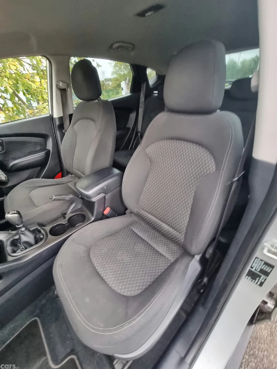Hyundai ix35 SUV, Diesel, 2012, Silver