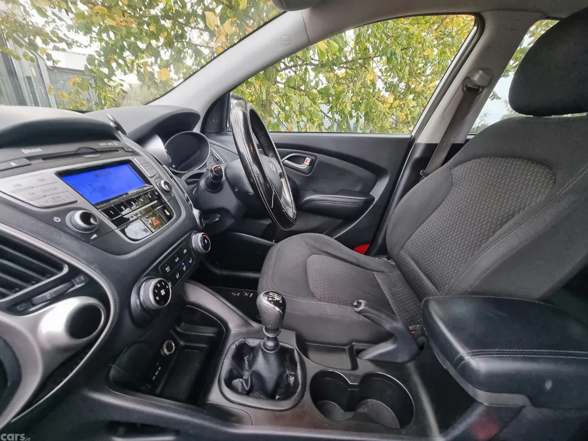 Hyundai ix35 SUV, Diesel, 2012, Silver