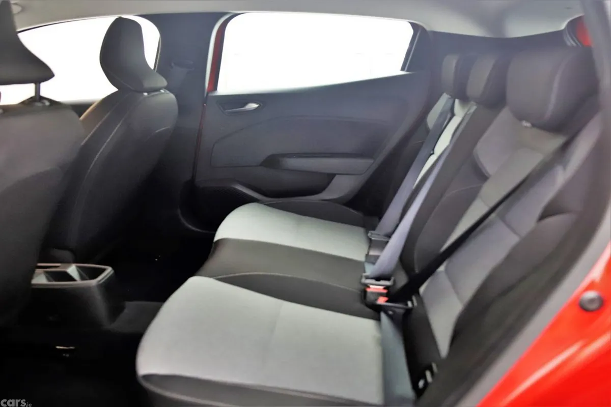 Renault Clio Hatchback, Petrol, 2024, Red